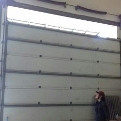 Service pintu Garasi door di taman tekno 