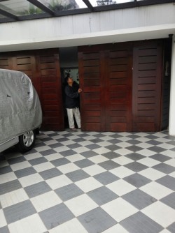 Service pintu Garasi Deasson di perumahan Cimanggis 
