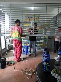 Pemasangan Rolling Grille Baru